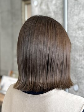 アヤラグランスパ 船橋店(AyaLA GRAN SPA) 【黒田 愛梨】くすみブラウン/ボブ