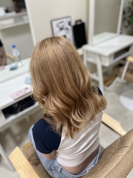 カリーナ(CARINA) ライトベージュ