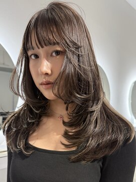 ヨロ 渋谷(YOLO) 韓国ヘアーハッシュカットレイヤーカットハイライトカラー