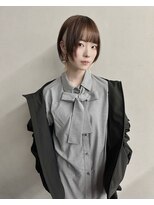 ティント 梅田(Tint) 【TOMOKI】ウルフカット/インナー/ベージュ《大阪梅田駅》