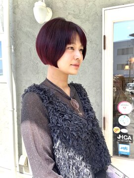 ティアナ(Tiana) 大人世代ミニボブ×ワインピンク