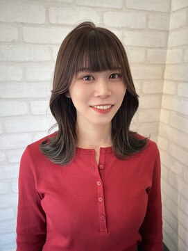 ルノン フィージュ(LUNON fieju) 黒髪クラゲヘアーオリーブグレー小顔ココアベージュ