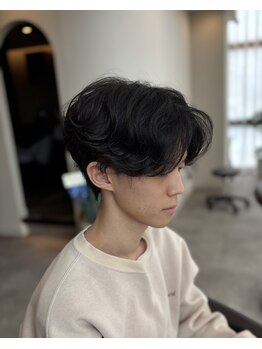 クレイン バイ パプスドコワフュール 宝塚中山寺(Crane by Pap'sde coiffeur)の写真/マイクロバブルで頭皮ケア♪ヘッドスパで環境を整え、簡単にきまるメンズカジュアル！