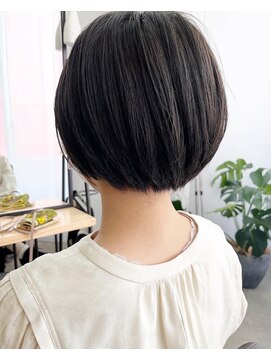 イースエモーション(ease et motion) 【天神 今泉 大名】ショートボブ　ナチュラルアッシュ