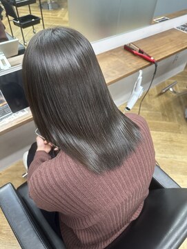 シカ 神戸三宮元町店(Cica) 神戸　三ノ宮　元町　髪質改善　 透明感カラー