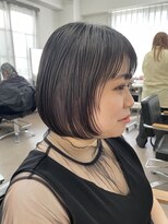 ユノ(juno) 【中目黒】顔まわりレイヤーボブのインナーカラー！グレー
