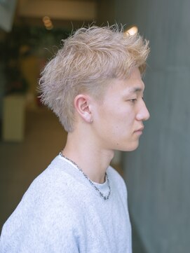 マール 矢場町(MARL) 外国人風ハイトーンスパイキーショート