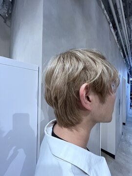 エイトセカンド 新宿三丁目店(EIGHT second) ブロンド