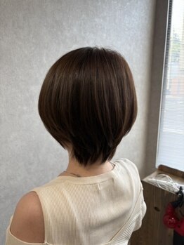 コーラル ヨコハマ(Coral yokohama)の写真/Coral yokohamaで、髪を傷めず白髪を柔らかくカバーするおしゃれなグレイカラーを体験しませんか？