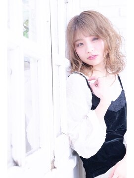 ヘアーメイク ラグズ(Hair Make Luxtz) エアリーミディ/ハイトーンカラー/ミルキーベージュ