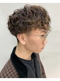 メンズカット パーマ ワンカール くせ毛風 前下がり メガネ  