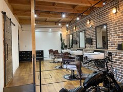 BARBER MONZO【バーバーモンゾー】