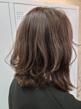 トゥーリ 藤崎店(tuuli) ロブレイヤー、人気ヘアースタイル