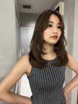 サイン 表参道(SIGN)&nbsp;レイヤーカットグレージュカラーデザインカラーシルキーベージュ