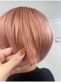 ペールピンク/ブロンドベージュ丸みショート重めマッシュ三茶
