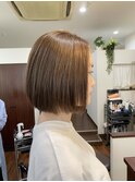 ぱつっとボブ　切りっぱなしボブ〔浅草〕