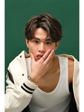 レイ(Lay.) 【スタイリストMyuka】韓国風メンズメイク