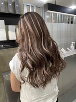 キング 高槻(K!ng)&nbsp;縮毛矯正髪質改善ハイライトレイヤーカット高槻美容室エクステ