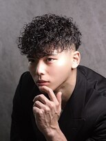 ゴールドシブヤ(GOALD SHIBUYA)&nbsp;スペインカール　スキンフェード　スパイラルパーマ　ツーブロ