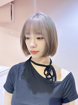 セシル(SECYL) 【Mika】ラインボブ　ハイトーン　ミルクティー韓国
