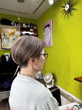 シースティア(siistia) 《2ブロック×ショートスタイル)