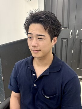 デューヘアー(due hair) MEN'S HAIR スパイキーショート ツイストパーマ