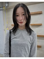 キヴィ(kivi)&nbsp;黒髪 × レイヤーカット