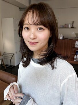 ガーランドギンザ(Garland Ginza) 外ハネミディアムレイヤーカット