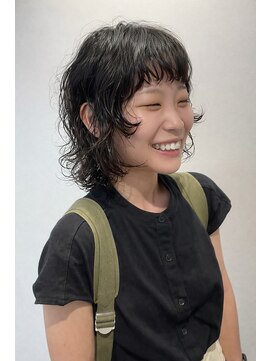 ムクコア(Muk CORE) ミディアムパーマ/くるくるパーマ/レイヤーパーマ/ウルフパーマ