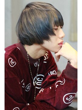 アドール(ADOR) マッシュボブ ネイビーアッシュ外国人風