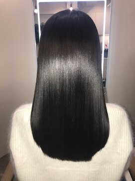 アールサロン アオヤマ(Rr SALON AOYAMA) プラチナミネコラカラー