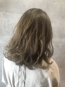 レイビューティー 浜町中央橋店(RAY+beauty) アッシュグレー