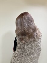 カリーナ(CARINA)&nbsp;ハイトーンカラー/ミルクティーグレージュ