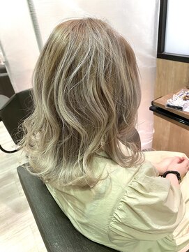 テーラヘアー 蘇我2号店(TELA HAIR) ミルクティーベージュ