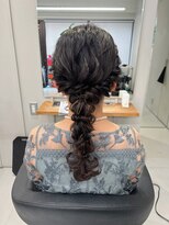 黒髪ヘアのゆるふわ編み下ろしアレンジ【清板】