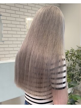 ダイアモンドリリー(Diamond Lily) ホワイトグレージュ