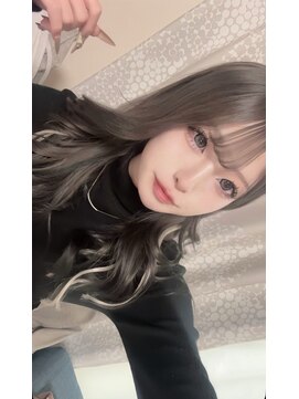 グレージュ×エクステで作るハイライト