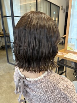 きりっぱなしボブ