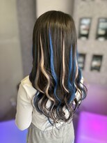 ラニシス ヘアー(Lanisis Hair)&nbsp;ブルー×シルバーハイライト