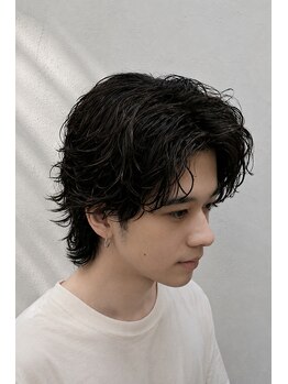 グロウ 天神店(growth)の写真/【メンズのトレンド発信☆】周りと一歩差を付けるパーマなら"growth"[韓国/ニュアンスパーマ/波巻きパーマ]