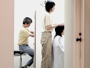 HINTSTATION|HAIR & COFFEE 押上店【10/11 NEW OPEN(予定)】の写真/【一人一客制】受付からお見送りまで、完全マンツーマンで責任持って担当させていただきます。