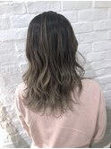 グレージュ×バレイヤージュ