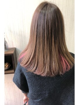 トムキャット(TOM CAT) ブリーチ・コーラルピンクインナーカラー