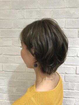 コム(com by neolive) エアリーショートボブ 3