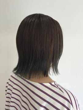 アリー(Ari-) 毛先グリーン