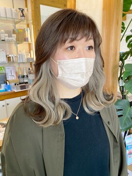 ギャラクシー ヘアードレッサーズ(galaxy hairdressers) 映えるカラーインナーカラーホワイトベージュ