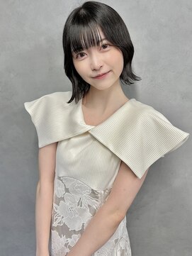 アイユー(ii+U) ボブ　ブルーグレージュ　アッシュブラック