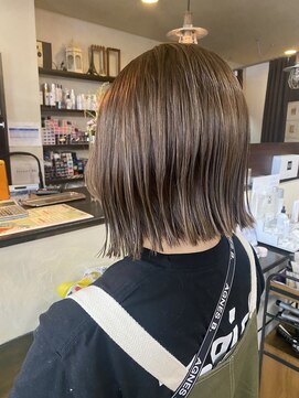 アンフルール(Un Fleur) 外ハネボブ×シルバーグレージュ