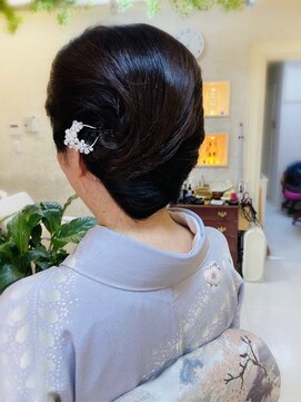 美容室 ティンカーベル 着物ヘア