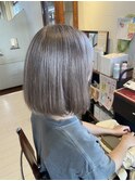アッシュグレー